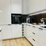 Apartament Lovely Space